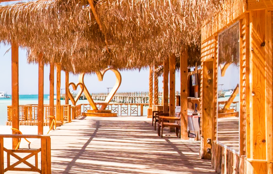 Hurghada: Full Day Boat Trip to Orange Bay Island, Snorkeling and lunch