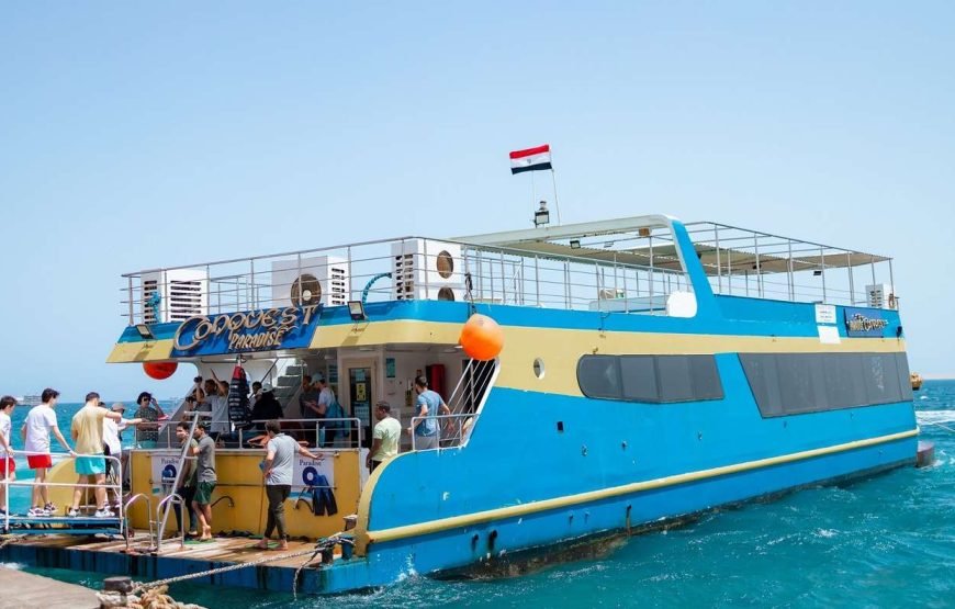 Hurghada: Paradise Queenquest Semi Submarine & Snorkeling