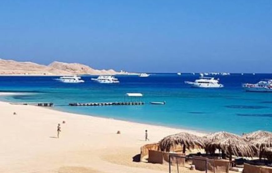 Hurghada Luxury Trip Two Islands, Lunch on the island, Snorkeling